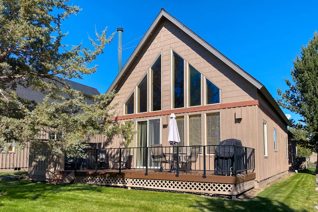 Cinnamon Teal Chalet