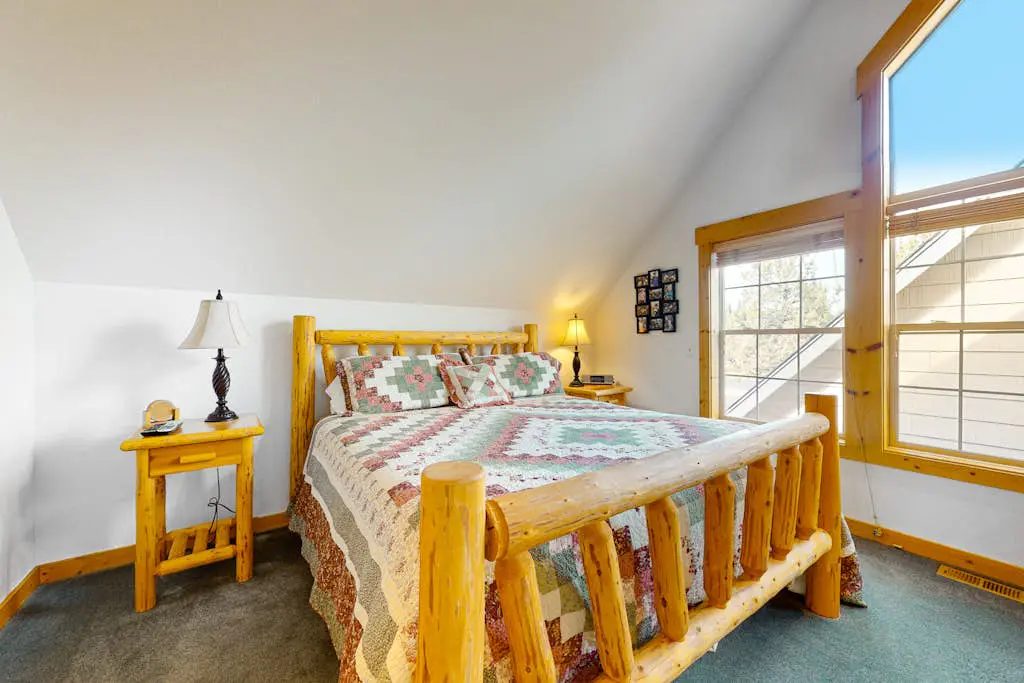 Inviting chalet with private hot tub, grill, 3 pools, hot tub, gym, & tennis