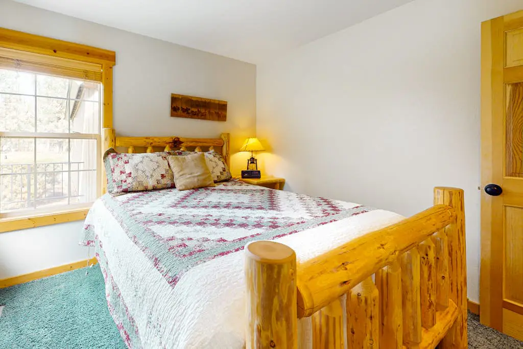 Inviting chalet with private hot tub, grill, 3 pools, hot tub, gym, & tennis