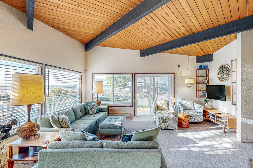 Sunny Home with Beautiful Ocean Views, WiFi, & Private Hot Tub