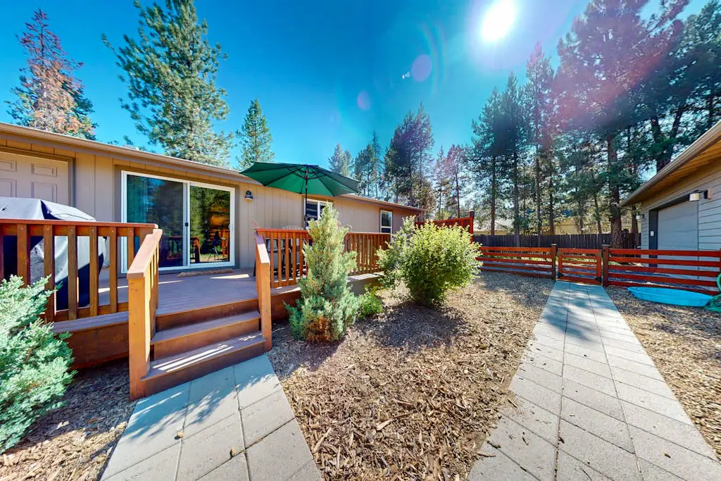 Paws & Pines Sunriver Escape