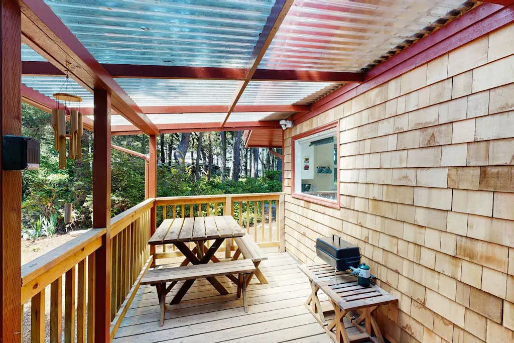 Woodland Cottage by the Sea