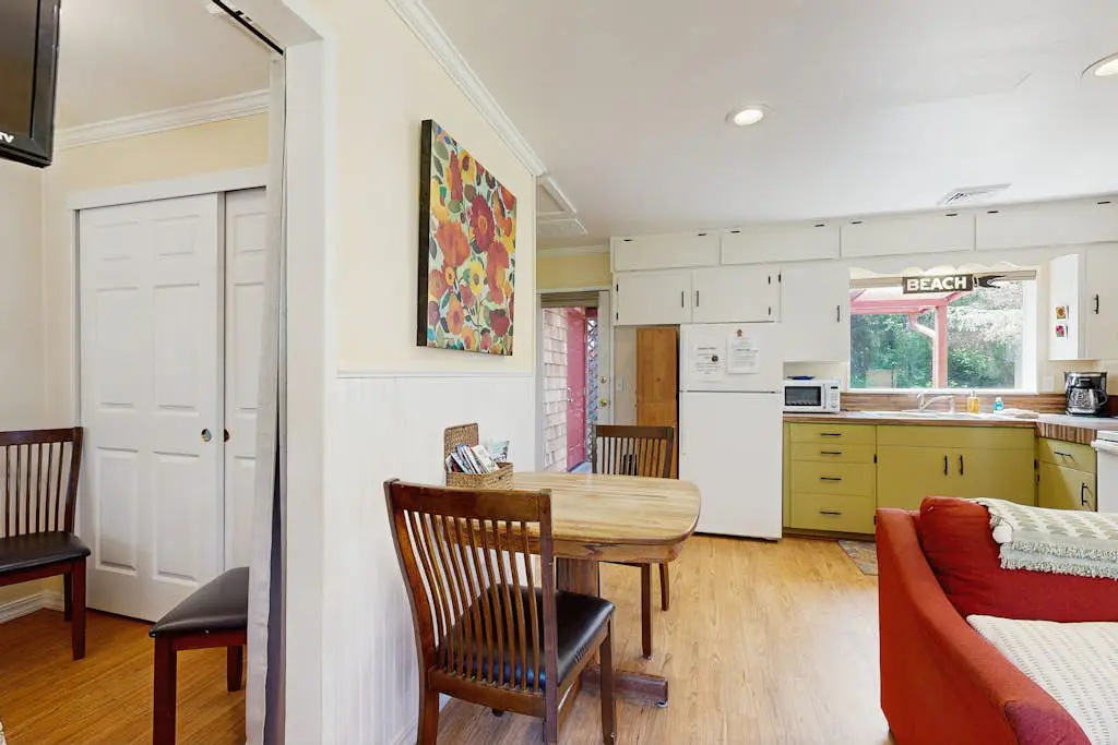 Woodland Cottage by the Sea