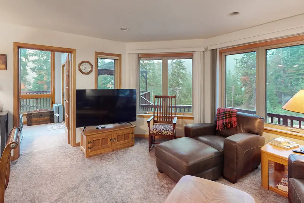 Nature's Perfect Retreat - Wallowa Lookout - Stunning Views, Cozy Comfort
