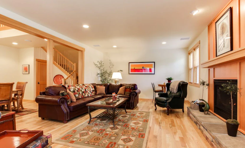 Luxury Condo with SHARC Access & Village with hot tub - Dog-Friendly