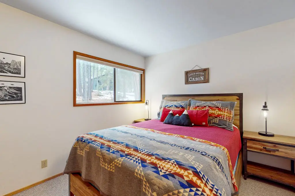 Dog-friendly house with pool, hot tub, fitness room, fireplace, grill, & deck