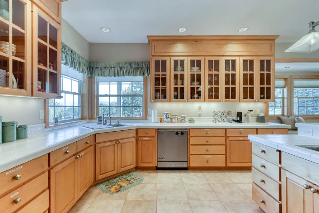 Charming home on golf course with shared pool, hot tub & resort amenities
