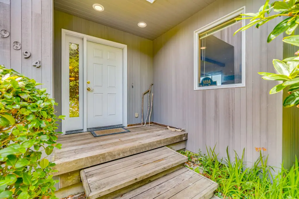 Spacious oceanfront home with free WiFi, and wrap-around deck