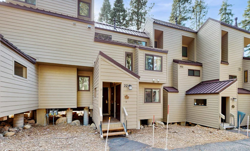 Cute condo with shared pool, hot tub and tennis