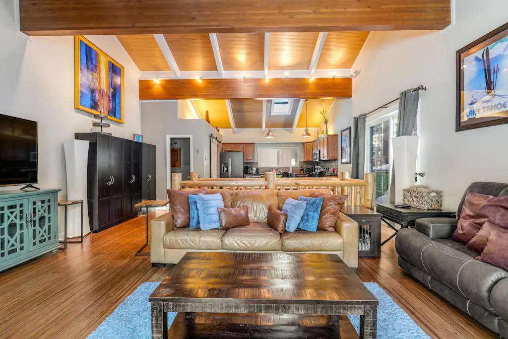 Linda's Lakehouse