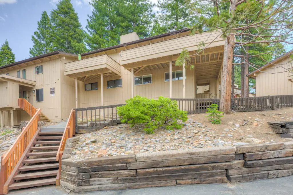 Linda's Lakehouse