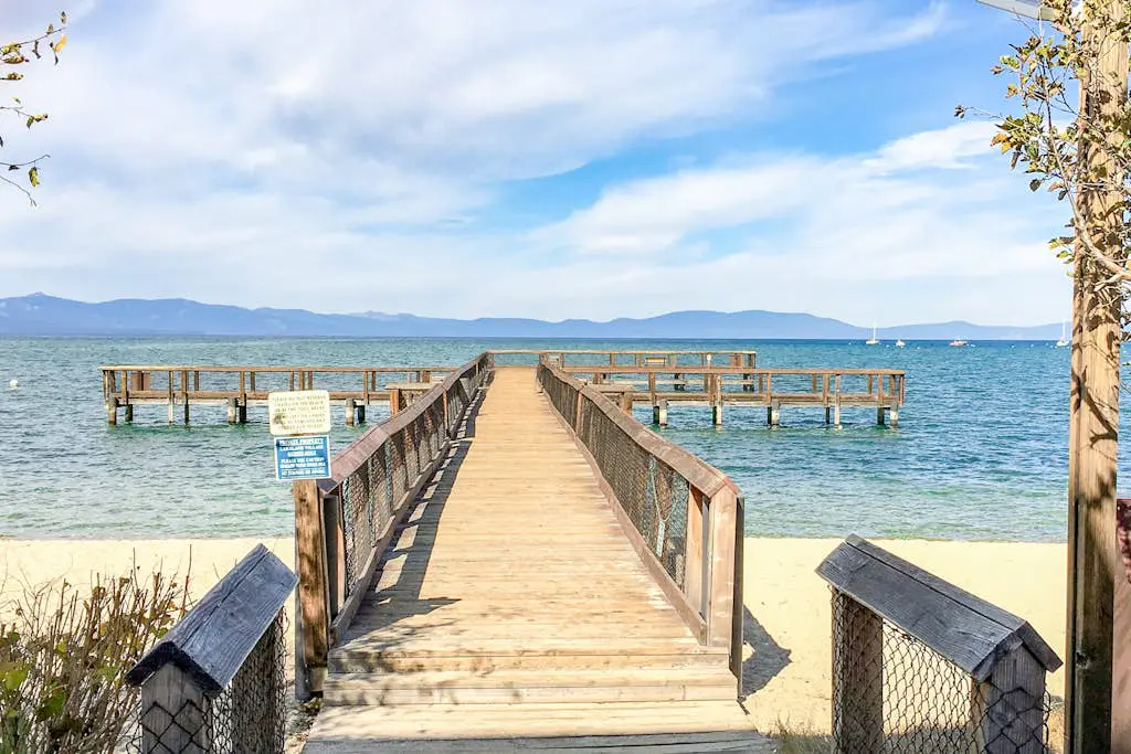 Lakeland Village Lodge Lounging #130