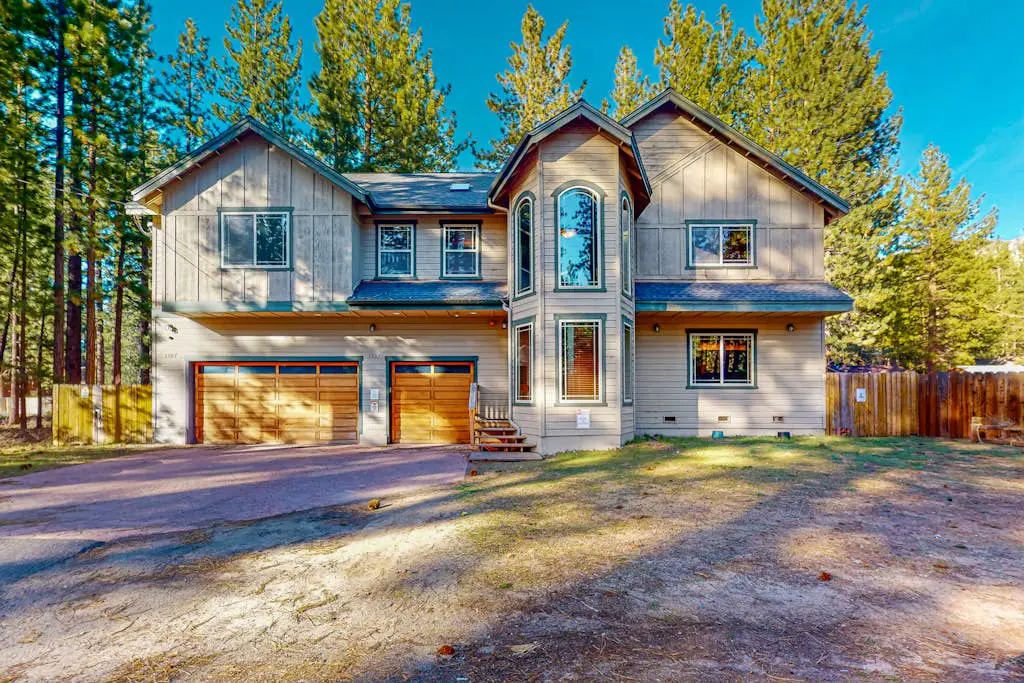 Dog-friendly home near lake with hot tub, pool table, fireplace, & W&D