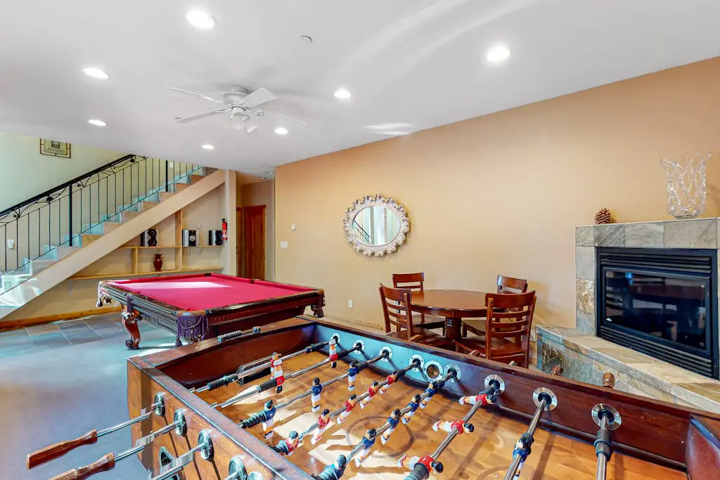 Dog-friendly home near lake with hot tub, pool table, fireplace, & W&D