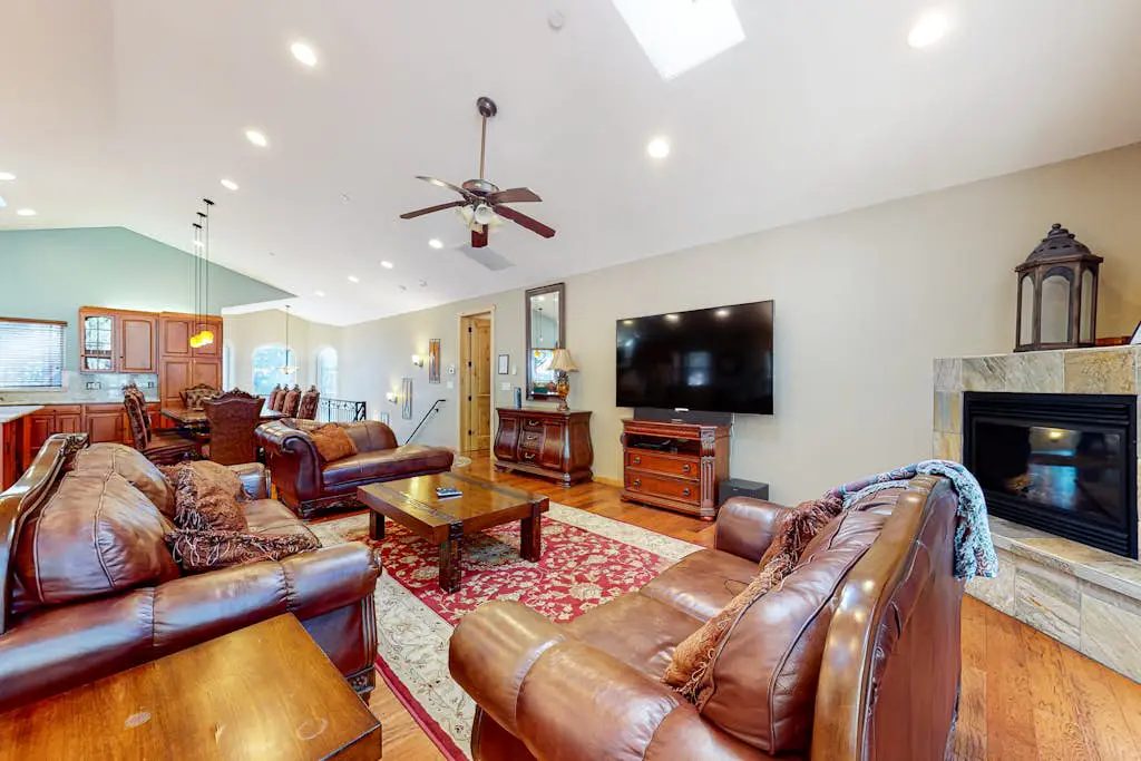 Dog-friendly home near lake with hot tub, pool table, fireplace, & W&D