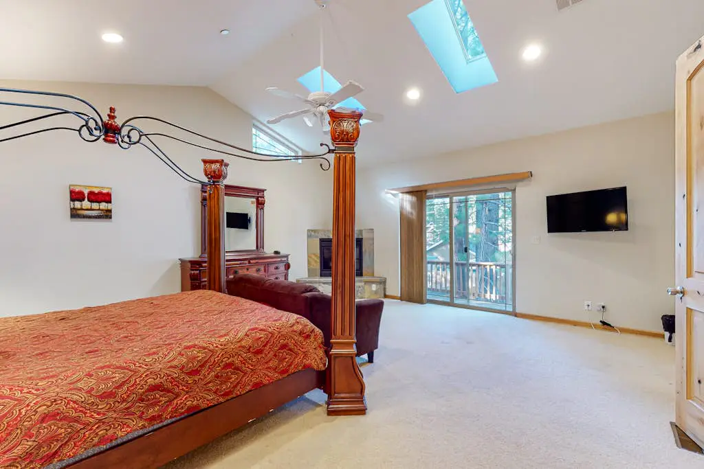 Dog-friendly home near lake with hot tub, pool table, fireplace, & W&D