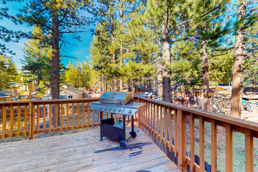 Dog-friendly home near lake with hot tub, pool table, fireplace, & W&D