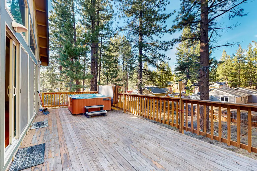 Dog-friendly home near lake with hot tub, pool table, fireplace, & W&D