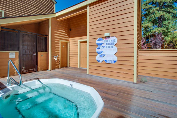 Stylish Townhome with Deck & Shared Hot Tub - Walk to Beaches, Near Skiing