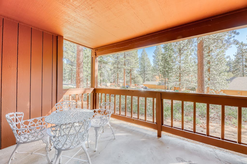 Perfect Tahoe condo near town & the lake with private patio, free WiFi, & more