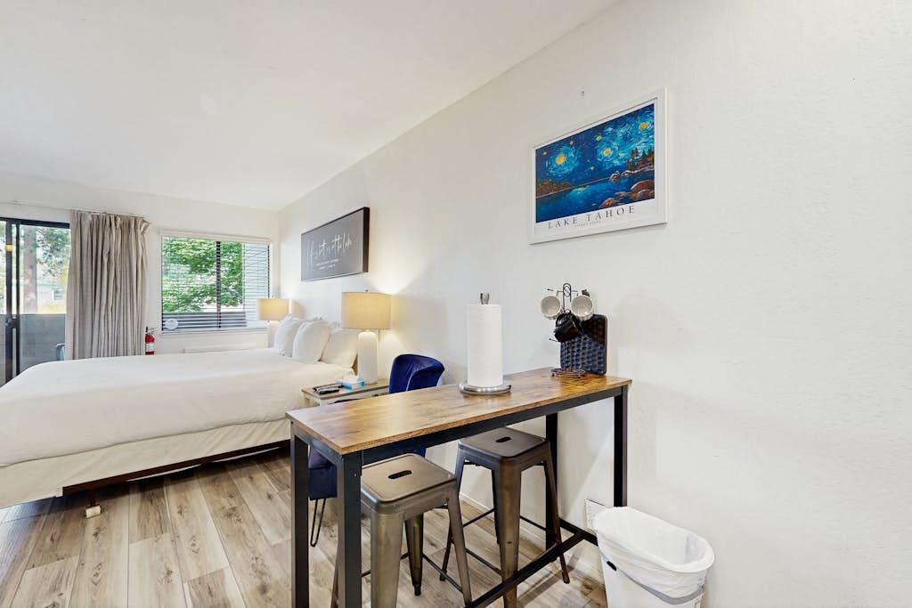 Lakeland Village Lodge Living #213