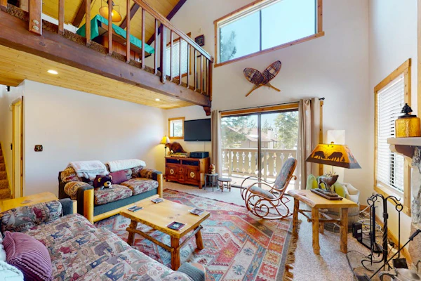 Rustic home with forest access, pool, hot tub, sauna, pool table, 2 fireplaces