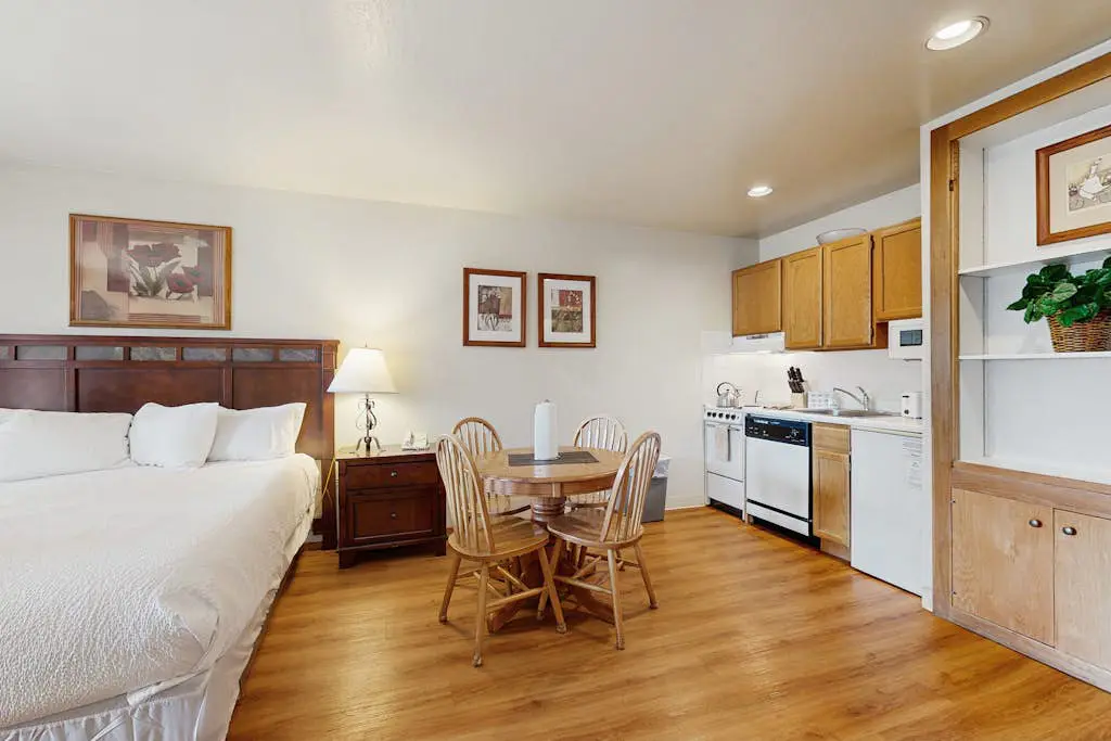 Lakeland Village 114