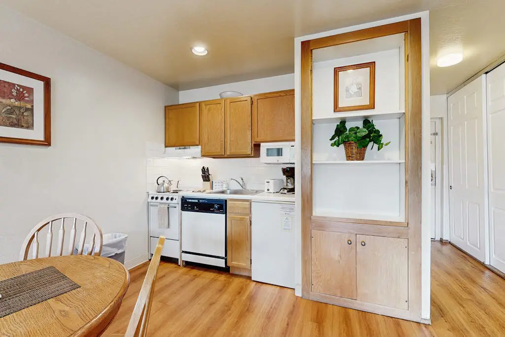 Lakeland Village 114