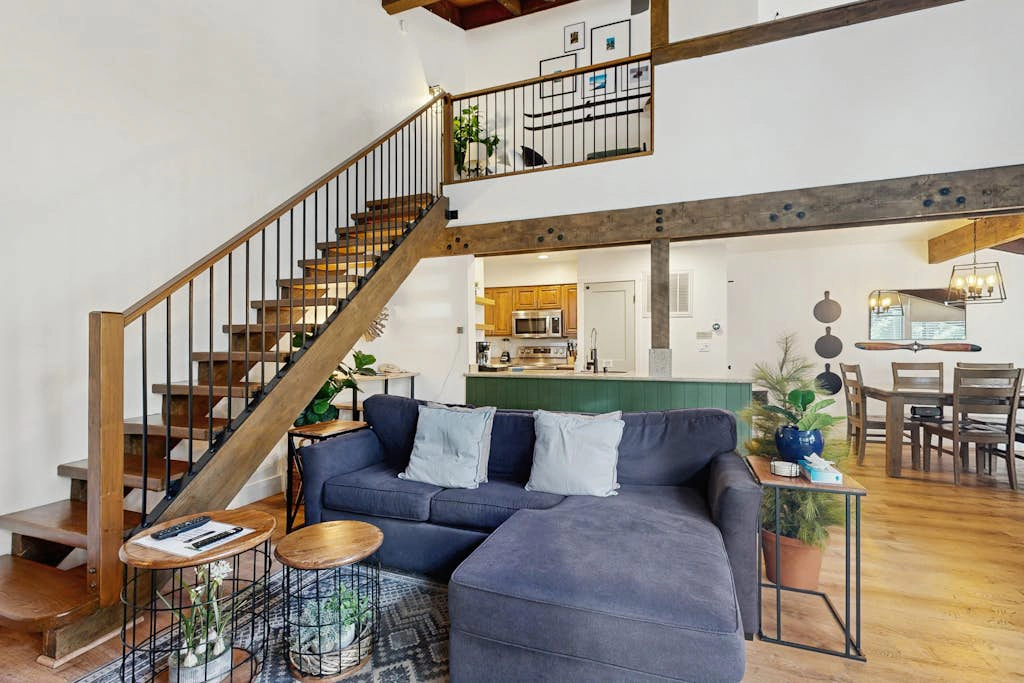 Townhome on lakefront property with access to pool, hot tub, firepit, and beach