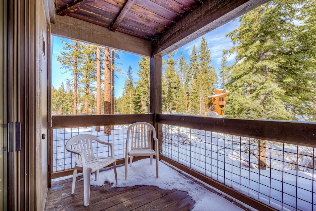 Northstar condo close to skiing with pool, hot tub, gym, game room & W/D