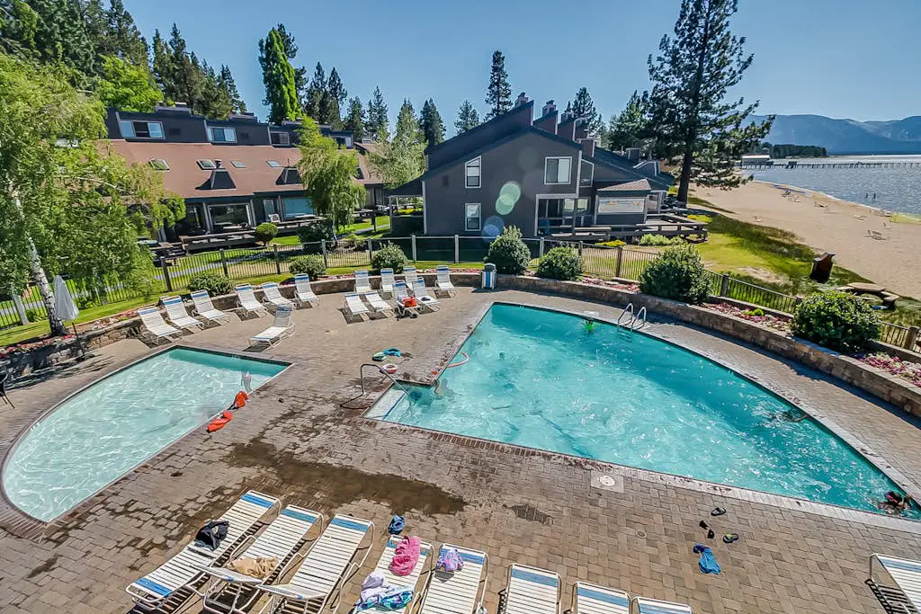 Charming Condo with WiFi, Gas Fireplace & Shared Pools, Hot Tub, & Nearby Beach