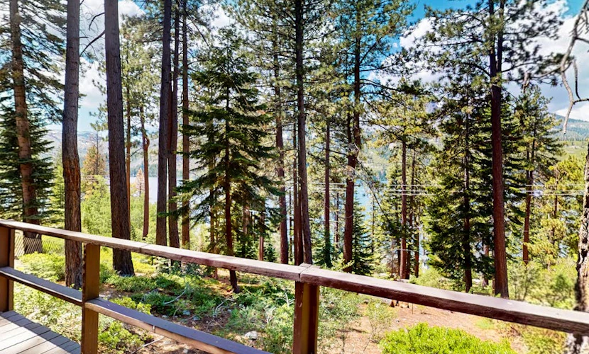 The Cherry Leaf Lodge & Retreat on Fallen Leaf Lake