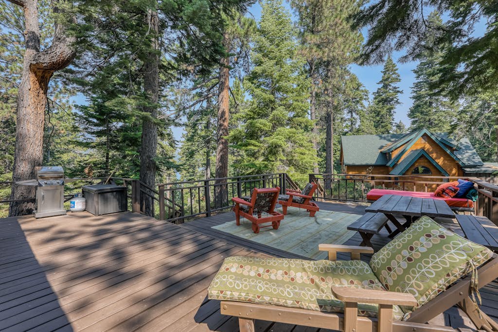 The Cherry Leaf Lodge & Retreat on Fallen Leaf Lake