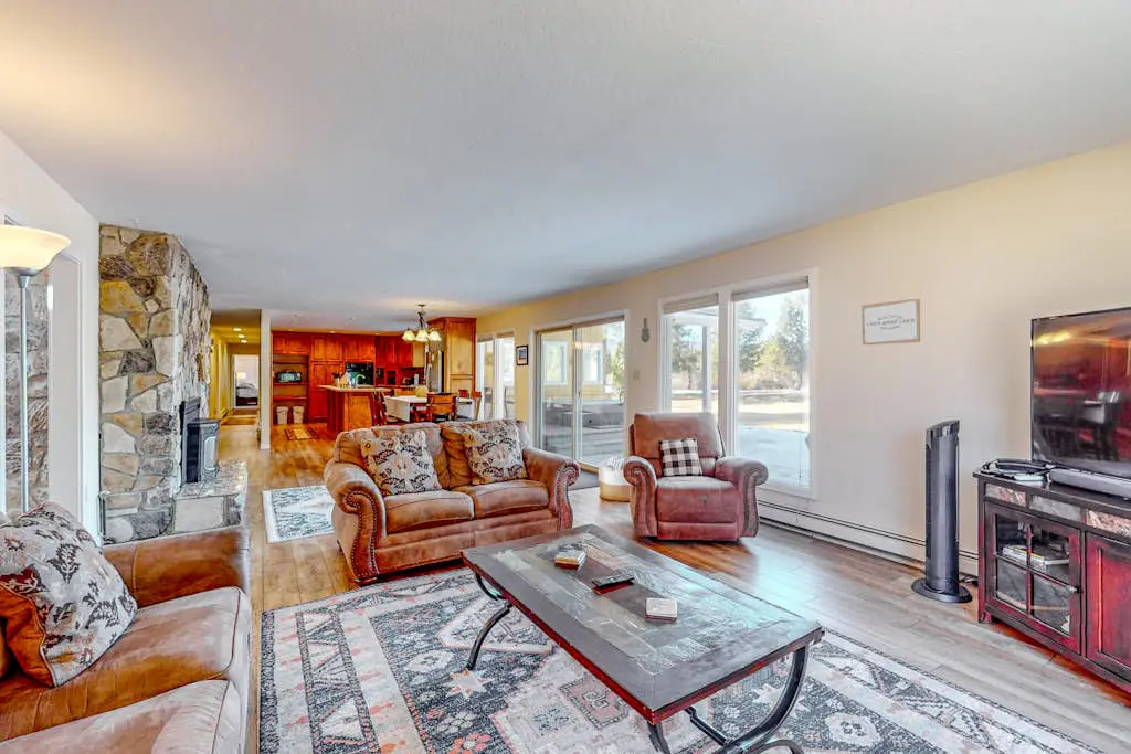 Cozy Retreat - On Golf Course, Near Skiing, Hot Tub