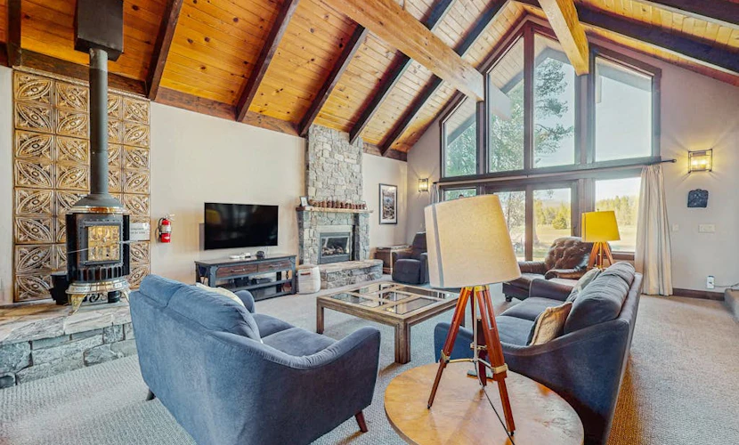 Escape to Country Club Retreat, a stunning house in South Lake Tahoe, California, perfect for your next getaway! This spacious holiday home boasts 4 bedrooms and 3 bathrooms, ideal for families or groups. Enjoy the mountain views, cozy up by the indoor fireplace, and take advantage of amenities like a BBQ grill, kitchen, and free parking. With its prime location, you're close to casinos, shopping, and outdoor adventures like golf, hiking, and fishing. Book your stay and create lasting memories!