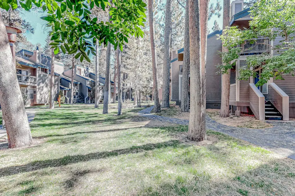 All-season adventure awaits at this lakefront gem with amazing views & amenities