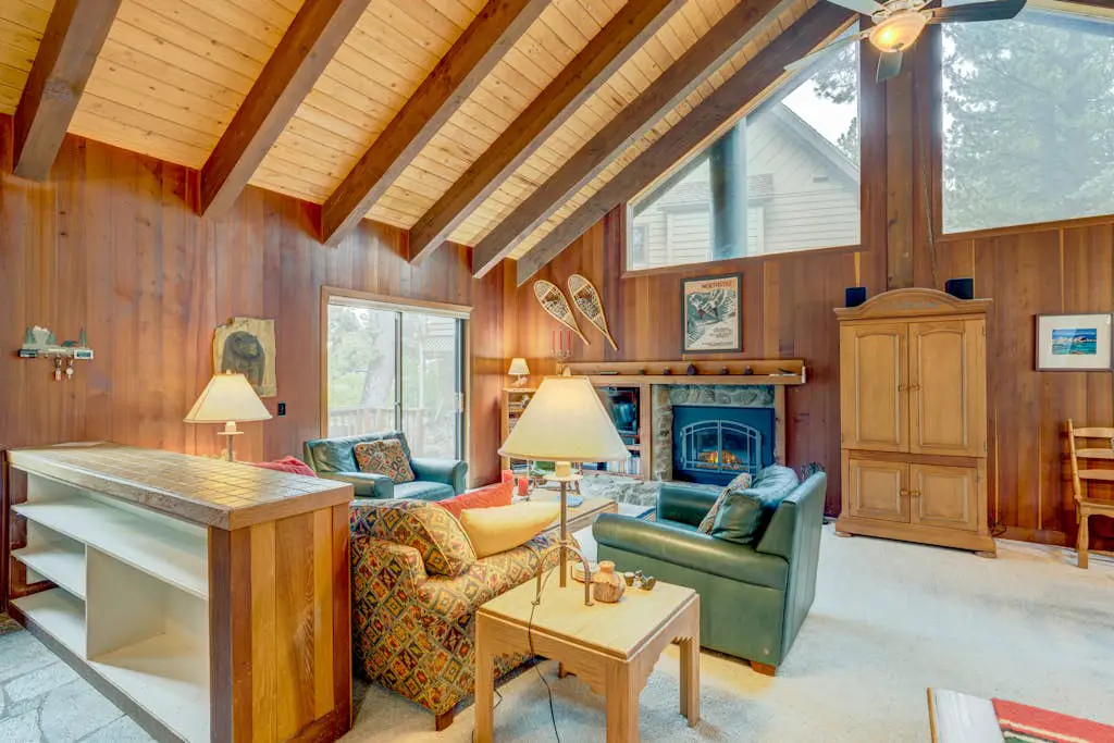 Grizzly Cabin