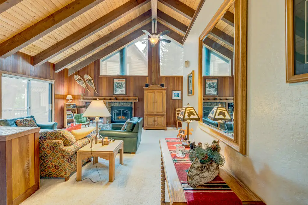 Grizzly Cabin