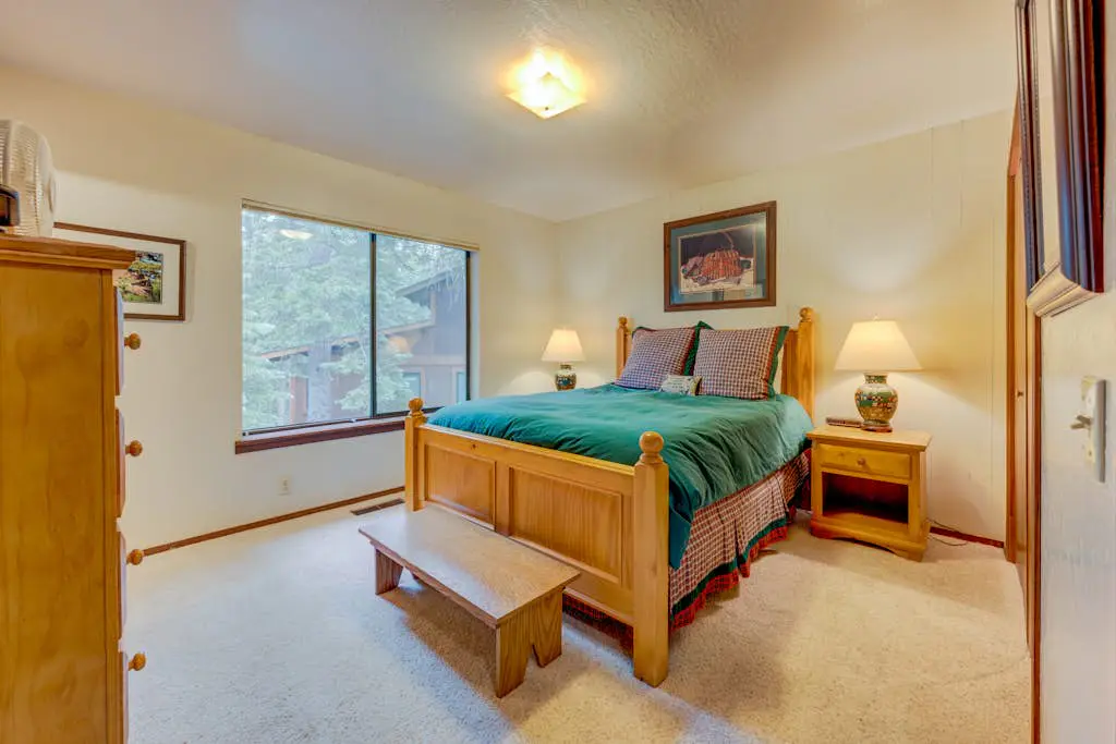 Grizzly Cabin