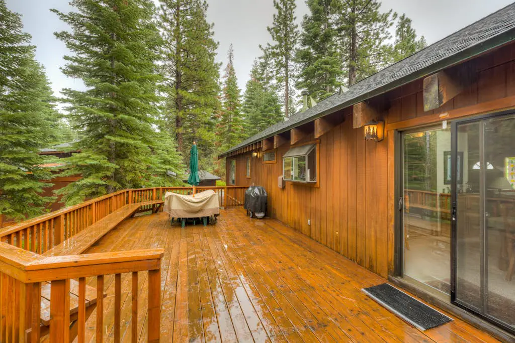 Grizzly Cabin