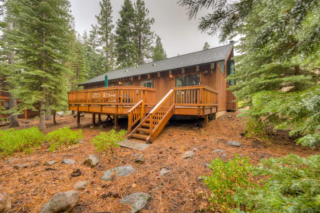 Grizzly Cabin