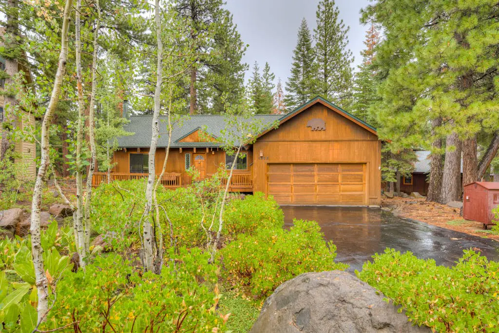 Grizzly Cabin