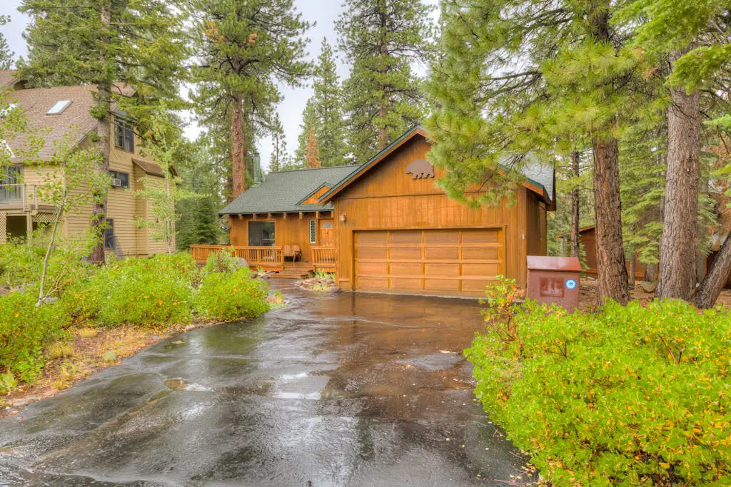 Grizzly Cabin