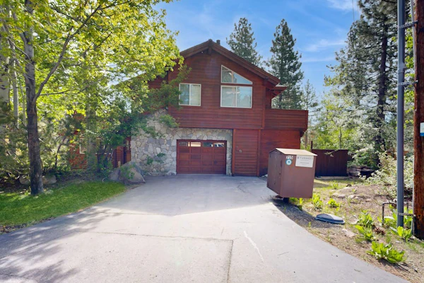 Lake Tahoe Cabin with Hot Tub, Private Studio & Yard - Near Resorts