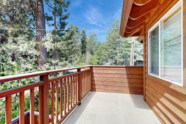 Lake Tahoe Cabin with Hot Tub, Private Studio & Yard - Near Resorts