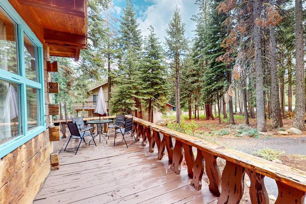 Pine Knolls | Private cabin with hot tub | Pets Welcome