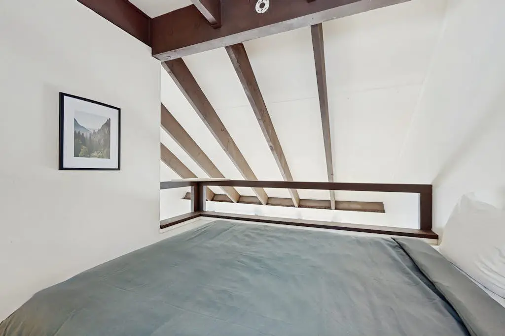 Cozy and Convenient Condo with Fireplace, Deck, W&D, Close to Town, Lake, Trails