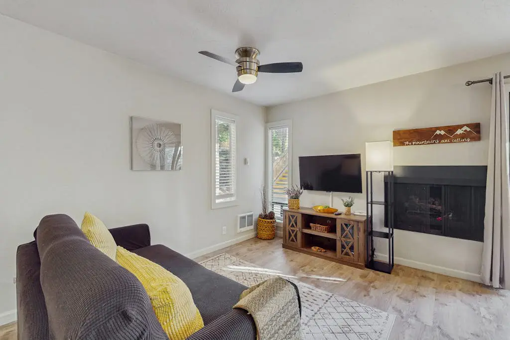 Cozy Kings Run Condo