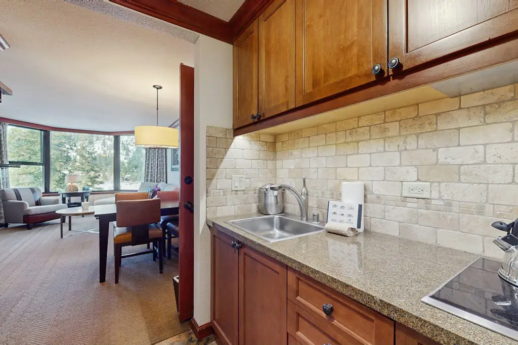 Ski-In, Ski-Out Squaw Creek Retreat - 2 Adjacent Suites - Pools & Hot Tubs