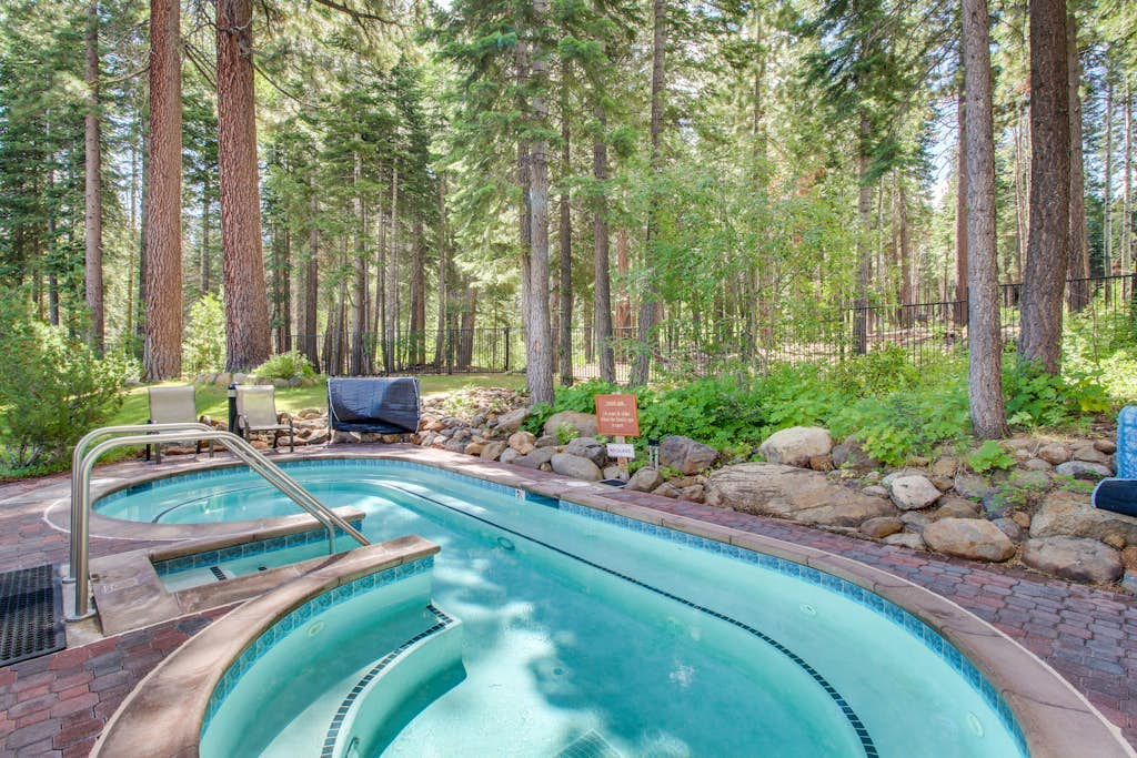 Dreamy Ski Retreat W/ Private Patio, Shared Pool/Hot Tubs, Free WiFi & More